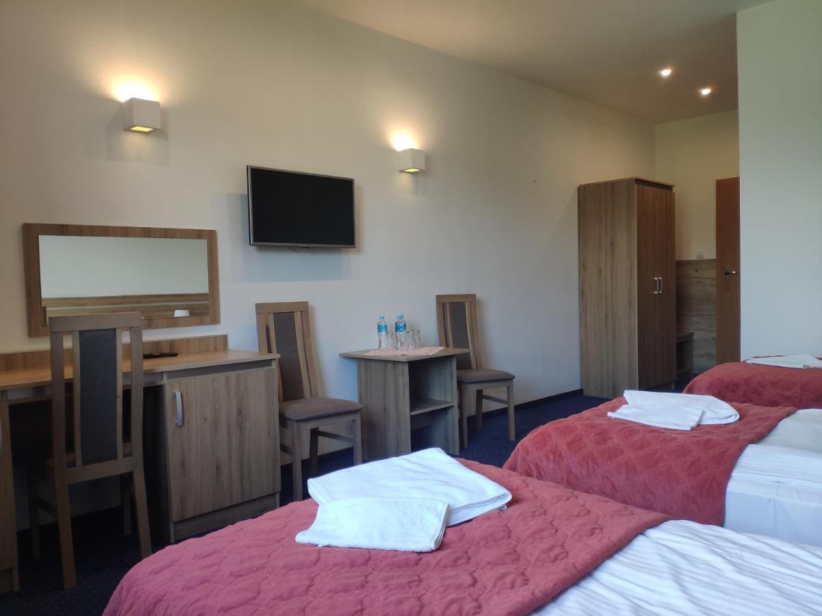 Hotel Eden Жґув Екстер'єр фото